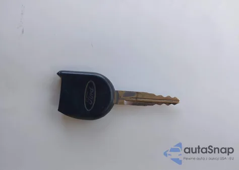 2013 Ford F-150 Xl z USA, uszkodzony, nr VIN 1FTMF1CM9DKF51011